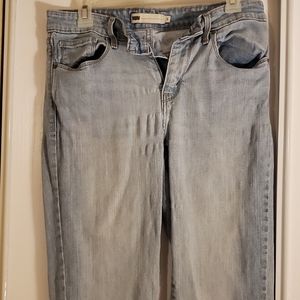 Levi's Women's Capris - light wash